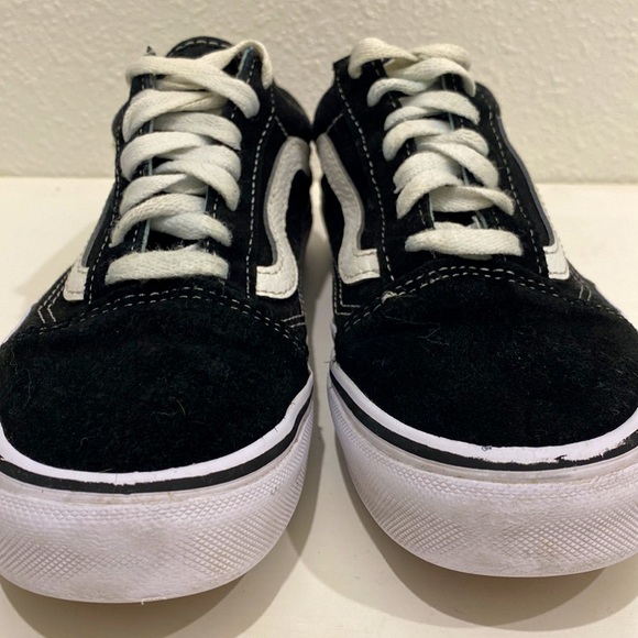 Vans Youth Old Skool Black/White Skate Shoes Suede |Size 4 Youth or 5.5 Women - Picture 3 of 9